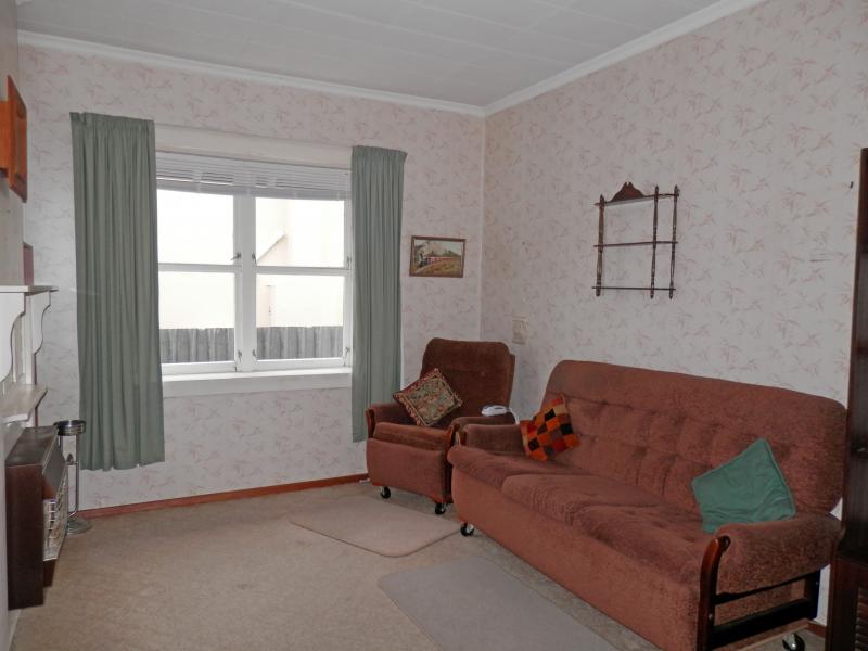 52 Burns Avenue, Takaro, Palmerston North - Carousel 2