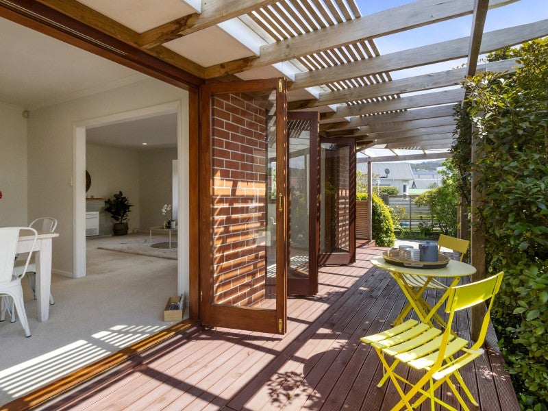 1A Colin Grove, Hutt Central, Lower Hutt - Carousel 2