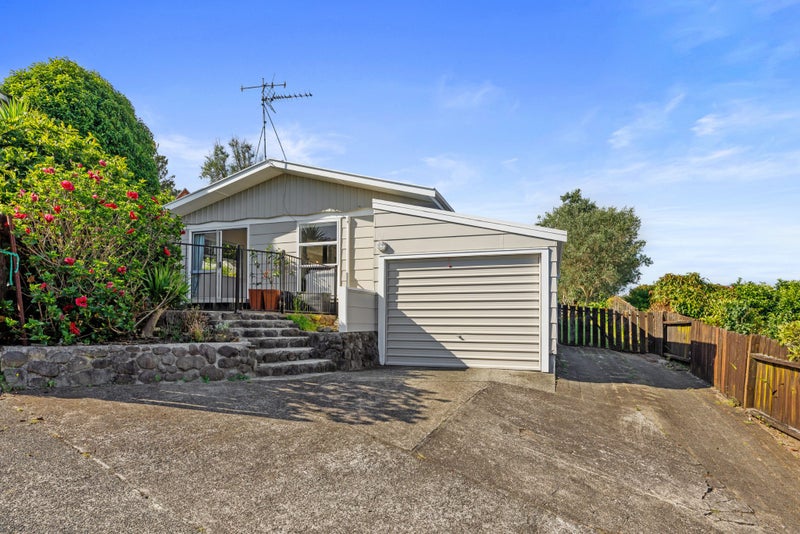 18 Jonathon Street, Brookfield, Tauranga - Carousel 1