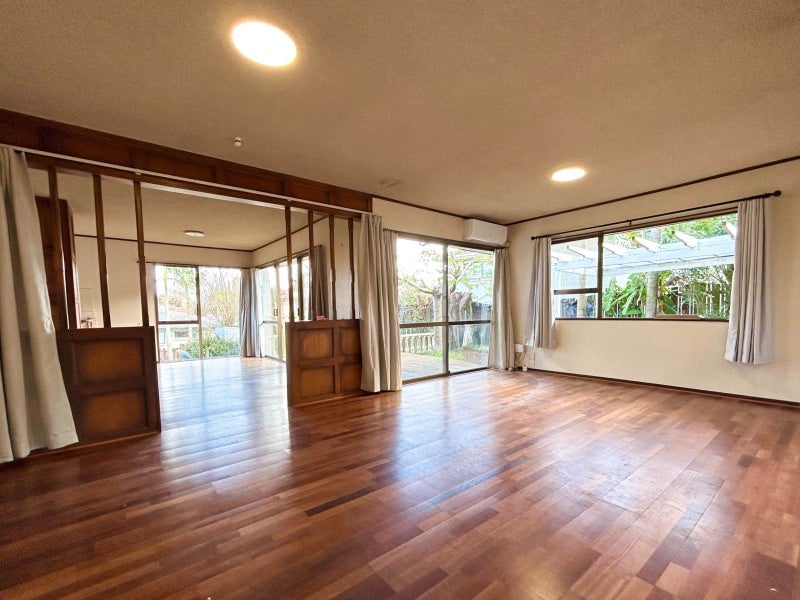 95 Prince Regent Drive, Half Moon Bay, Auckland - Carousel 2