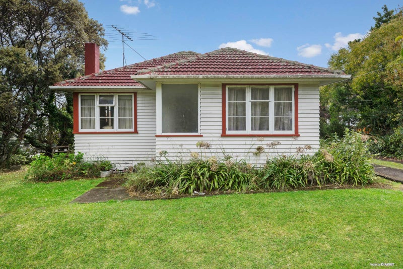 1/10 Exmouth Road, Northcote, Auckland - Carousel 2