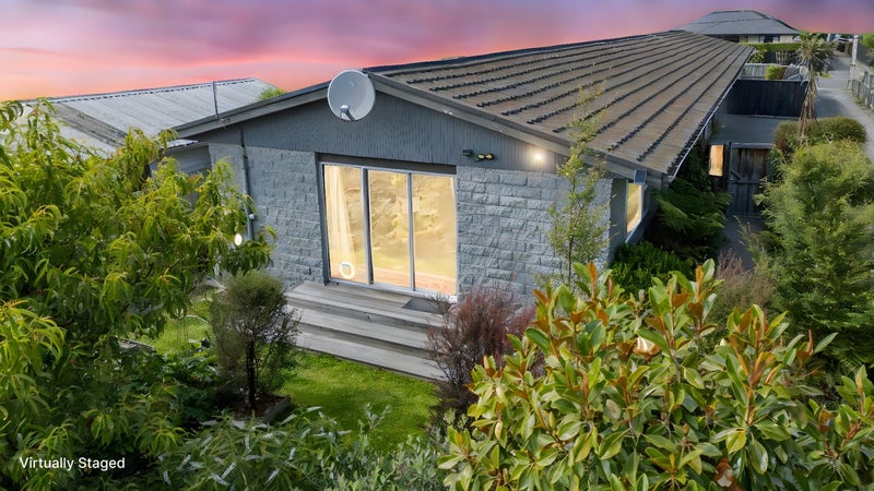 2/21 Medway Street, Richmond, Christchurch - Carousel 1