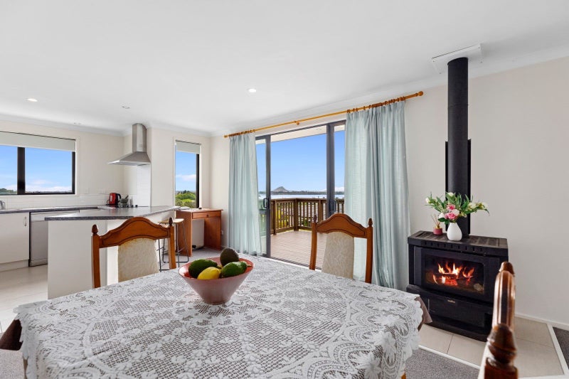 49 Orion Drive, Welcome Bay, Tauranga - Carousel 2