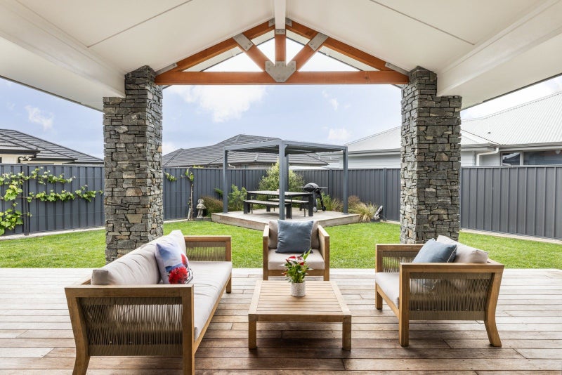 24 Clydesdale Way, Frimley, Hastings - Carousel 2