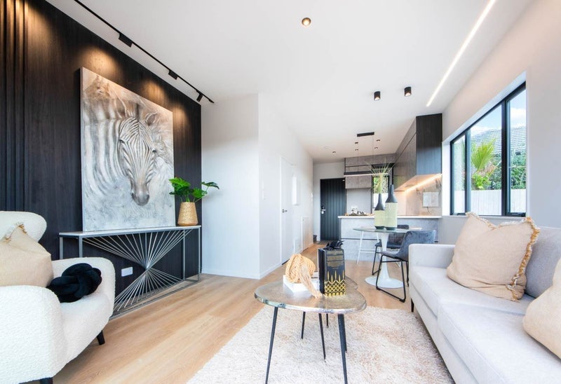 5/7 Brookfield Road, Te Atatu Peninsula, Auckland - Carousel 1