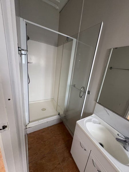 4 Falkirk Street, Blockhouse Bay, Auckland - Carousel 2