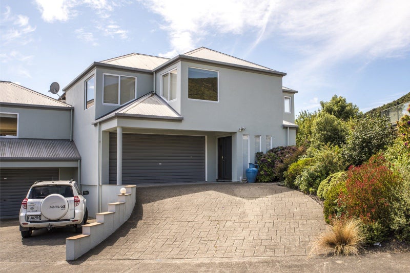 1 Matai Place, Waikawa, Picton - Carousel 1
