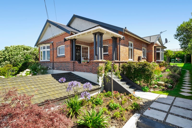 152 Glenpark Avenue, Maryhill, Dunedin - Carousel 1