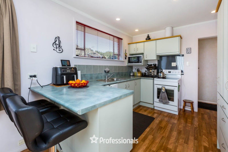 39A Moeraki Road, Maoribank, Upper Hutt - Carousel 2