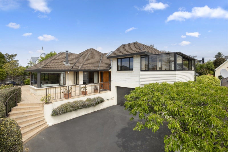 12A Grater Street, Maori Hill, Dunedin - Carousel 1