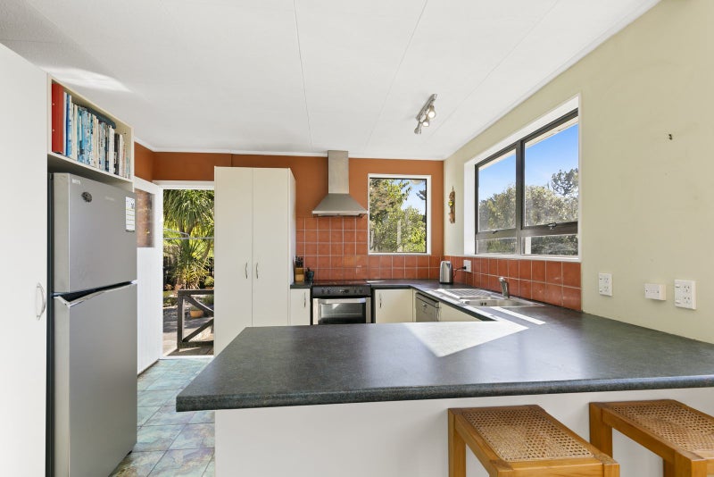 26 Trebann Street, Paparangi, Wellington - Carousel 21