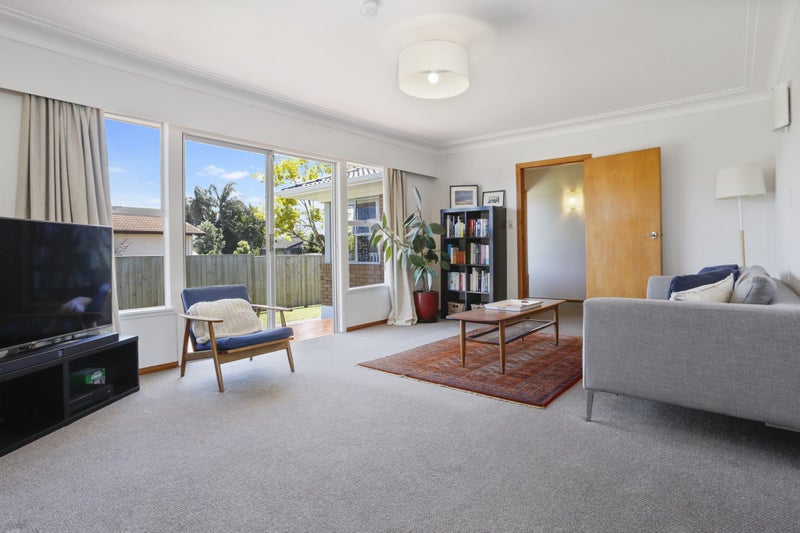 14 Chipping Dale, Mangere Bridge, Auckland - Carousel 2