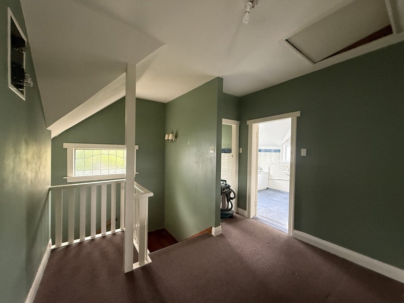 30 Austin Street, Mount Victoria, Wellington - Carousel 16