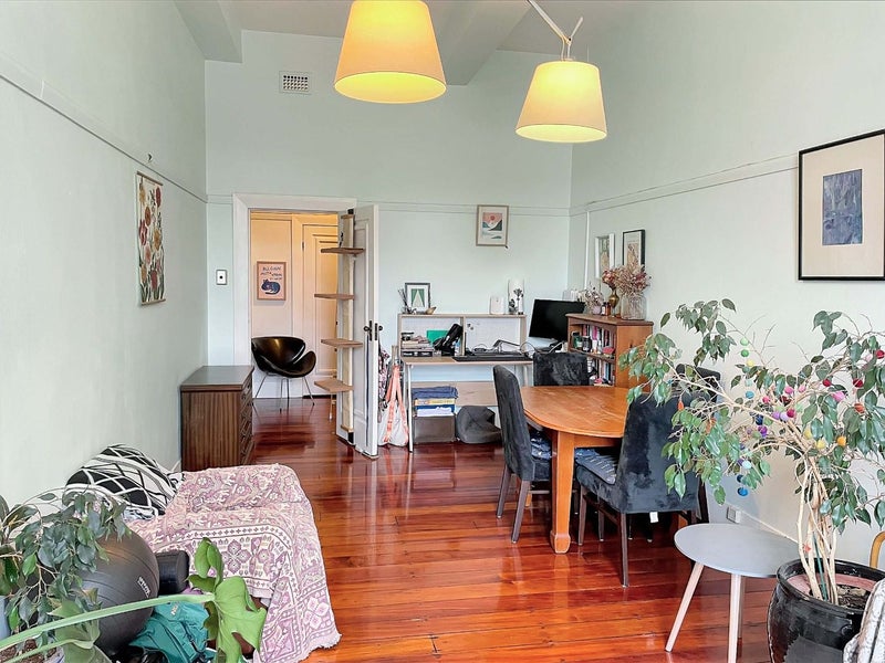 2/3 Aro Street, Aro Valley, Wellington - Carousel 2