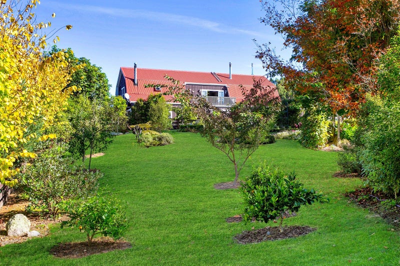 13 Highland Drive, Taupo - Carousel 2