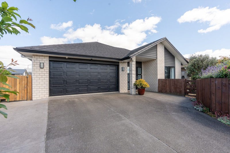 17 Teafields Court, Huntington, Hamilton - Carousel 1