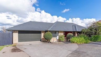 2/21 Stratford Road, Manurewa, Auckland - Carousel 1