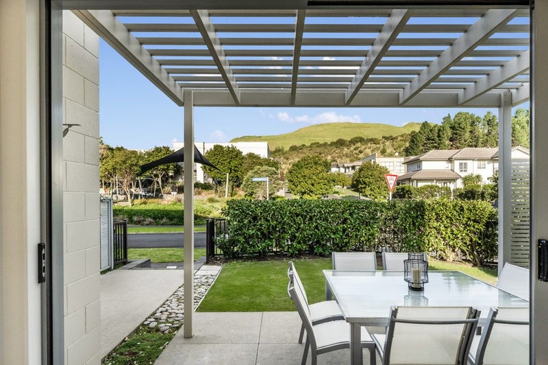 21B Fynes Avenue, Stonefields, Auckland - Carousel 2