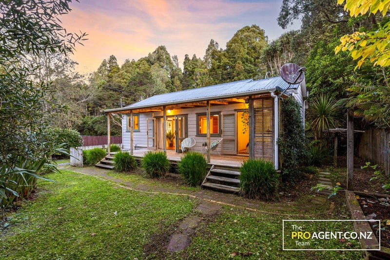38 Western Road, Laingholm, Auckland - Carousel 1
