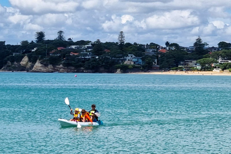 GE/7 The Promenade, Takapuna, North Shore City - Carousel 25
