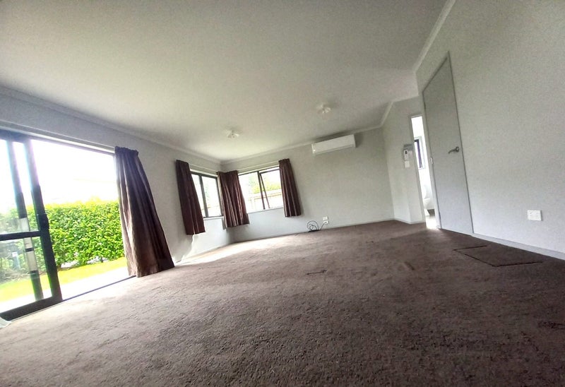 6 Whau Crescent, Avondale, Auckland - Carousel 2