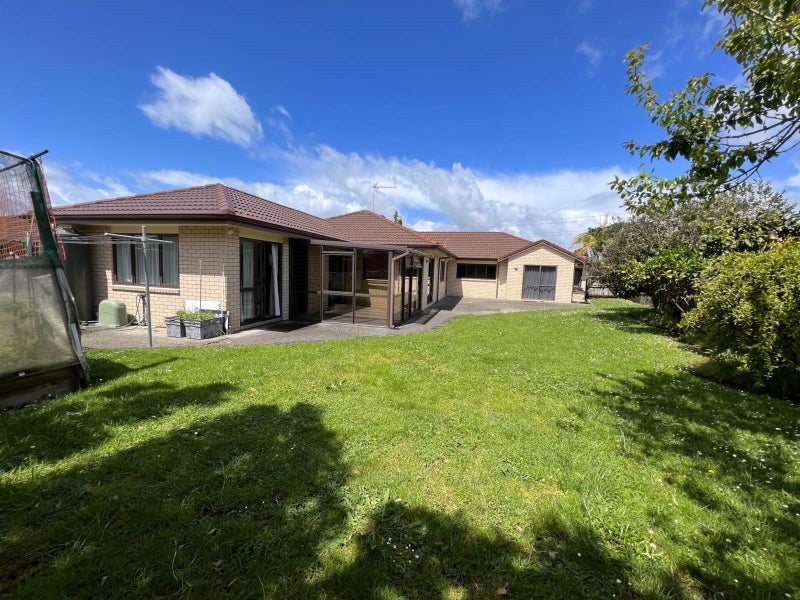 70 Longford Park Drive, Takanini, Auckland - Carousel 2