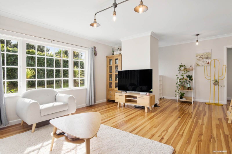 1 Pupuke Road, Birkenhead, Auckland - Carousel 2