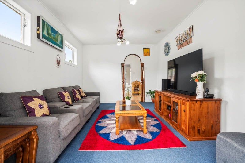 70 Seabrook Avenue, New Lynn, Auckland - Carousel 23