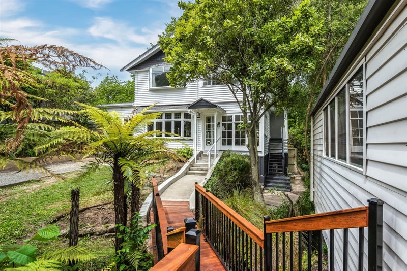 12 St Albans Street, St Albans, Christchurch - Carousel 1