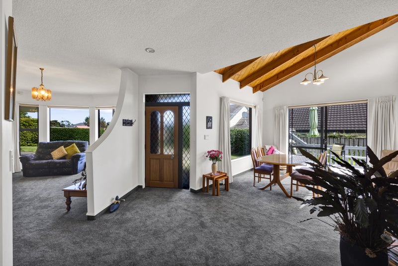 23 Veale Road, Frankleigh Park, New Plymouth - Carousel 2