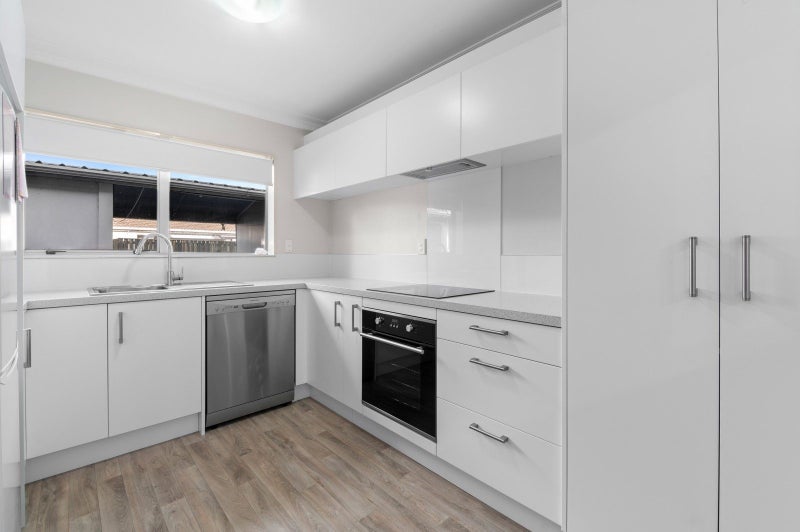 4D Lytton Street, Glenholme, Rotorua - Carousel 2