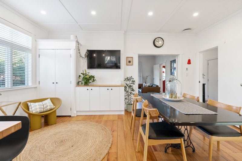 2 Karamu Street, Ngaio, Wellington - Carousel 2