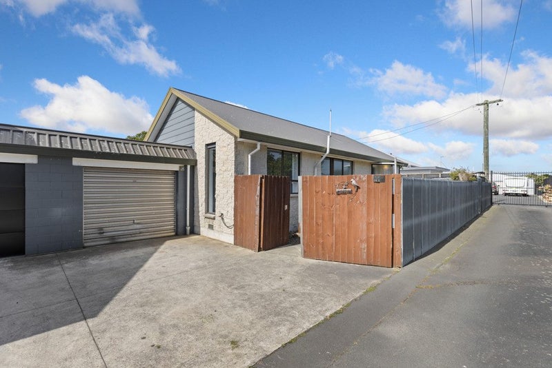 2/14 Bassett Street, Burwood, Christchurch - Carousel 1
