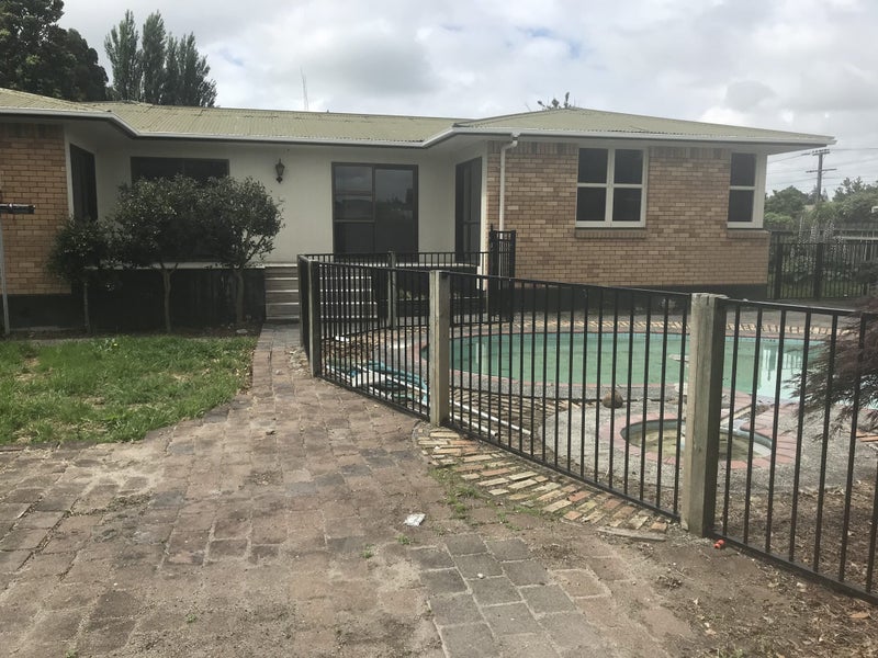 3 Linthorpe Place, Hillcrest, Hamilton - Carousel 1