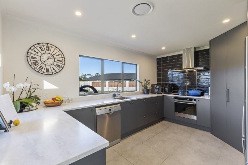 76A Smart Road, Glen Avon, New Plymouth - Carousel 2