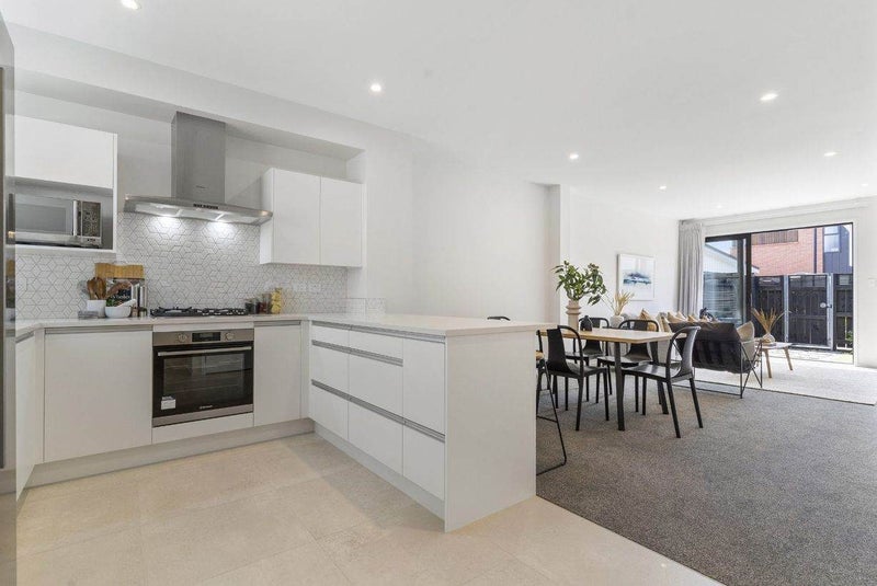 74 Manarini Road, Westgate, Auckland - Carousel 2