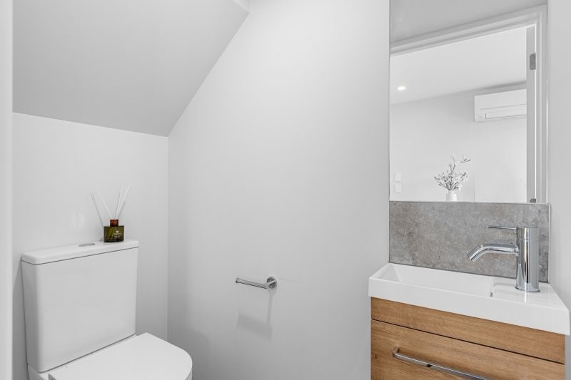 2/31 Cleveland Street, Edgeware, Christchurch - Carousel 12