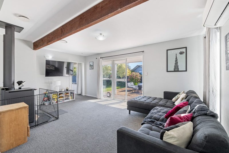 17A Te Maru Place, Redwood, Christchurch - Carousel 2