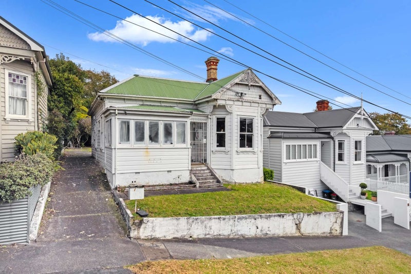 1/16 New Bond Street, Kingsland, Auckland - Carousel 1