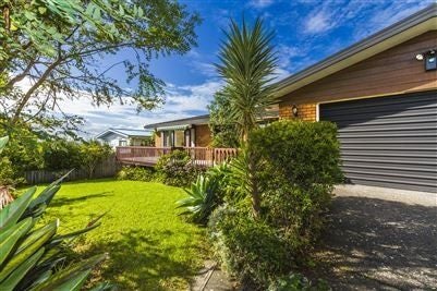 1/34 Toroa Street, Torbay, Auckland - Carousel 12