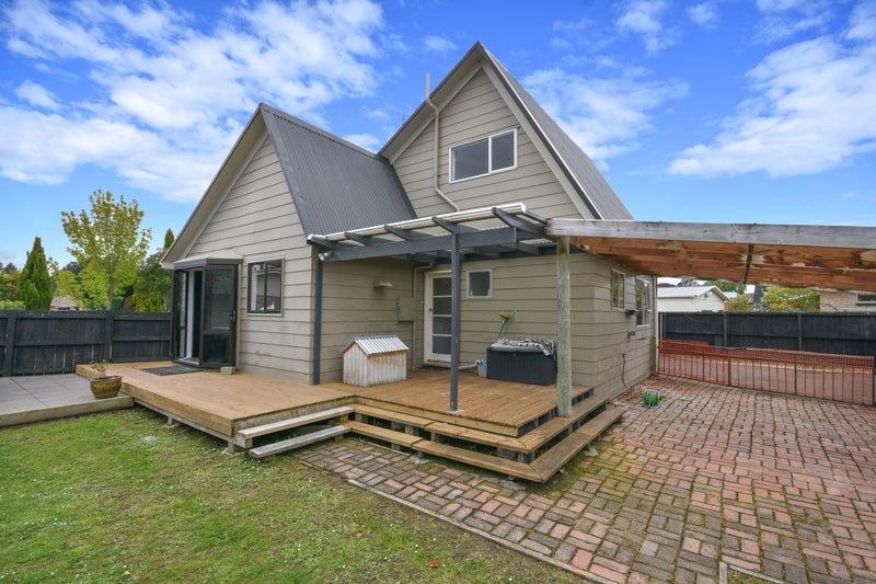 16 Canberra Place, Waldronville, Dunedin - Carousel 2