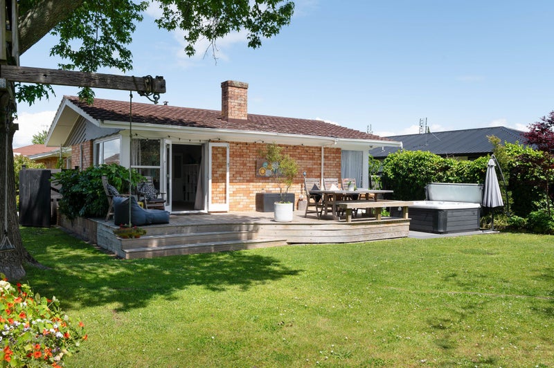 16A Forest Lake Road, Forest Lake, Hamilton - Carousel 2