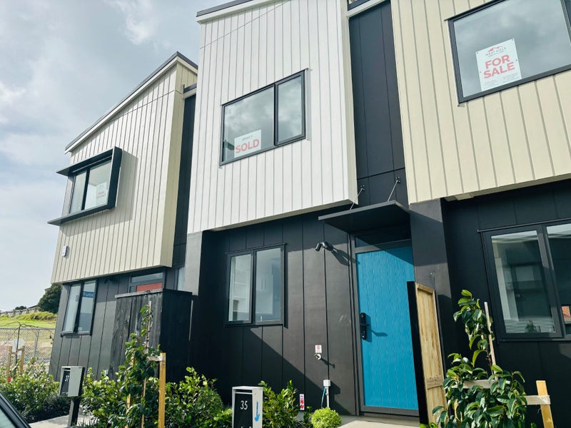 35 Oranga Drive, Westgate, Auckland - Carousel 14