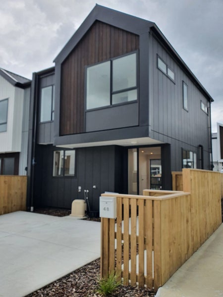 48 Waipuhinui Way, Wiri, Auckland - Carousel 1