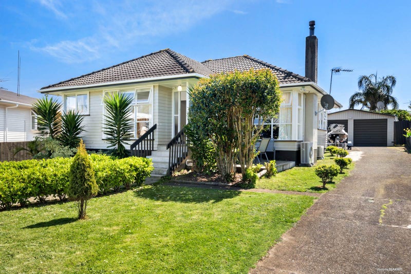 11 Rush Place, Mangere, Auckland - Carousel 1