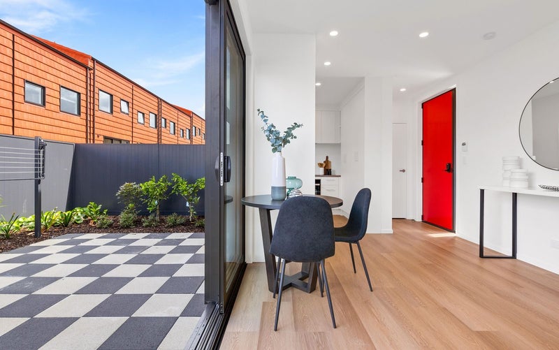 2 Kotuitui Street, Manukau, Auckland - Carousel 2