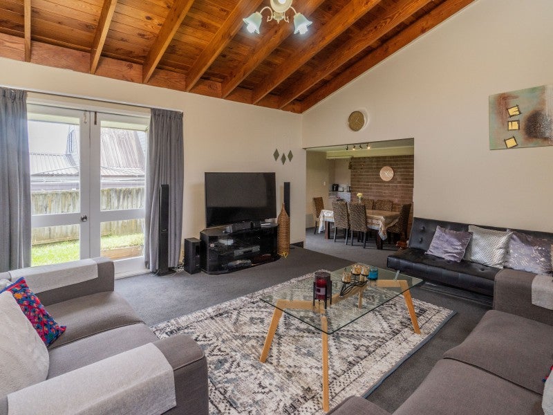 2/493 Richardson Road, Mount Roskill, Auckland - Carousel 2