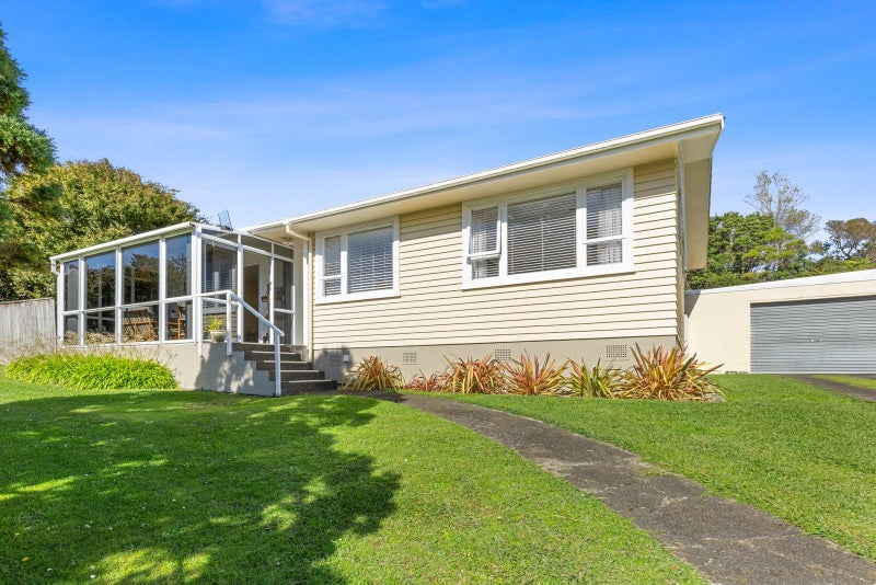 15 Nash Street, Marfell, New Plymouth - Carousel 1