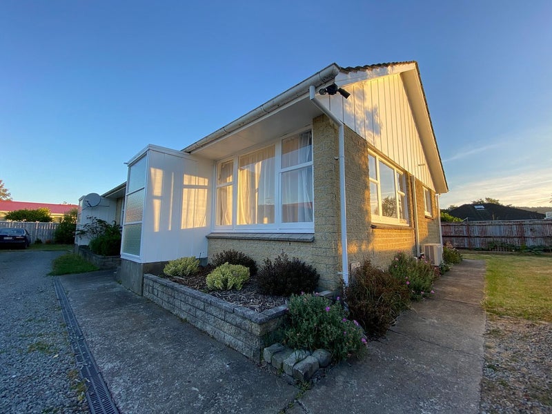 20 Parera Grove, Heretaunga, Upper Hutt - Carousel 1