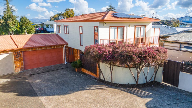 66D Waimumu Road, Massey, Auckland - Carousel 1